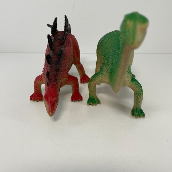 Vintage Lot of 4 Rubber Plastic Dinosaurs Ceratosauras Stegosaurus Brontosaurus - Picture 6 of 11